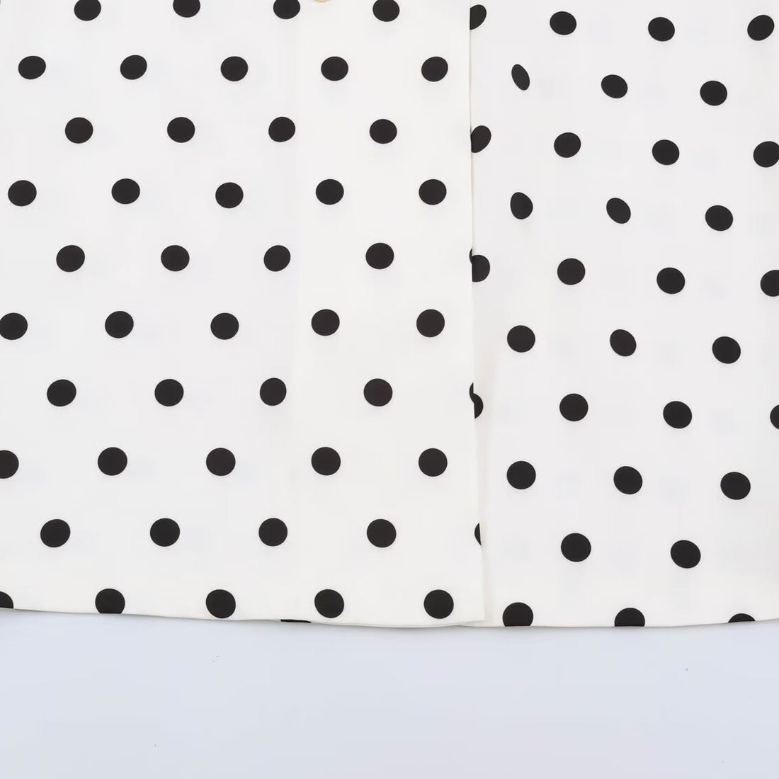 Damen Midilanger Mantel mit Polka‑Dot‑Print, Doppelreiher und Schalkragen Echoarchiv