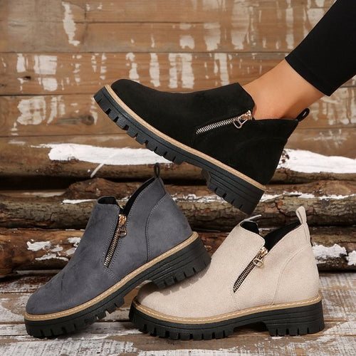 Damen Kurzschaft-Stiefeletten aus Veloursoptik mit seitlichem Reißverschluss und grober Profilsohle – Varelle
