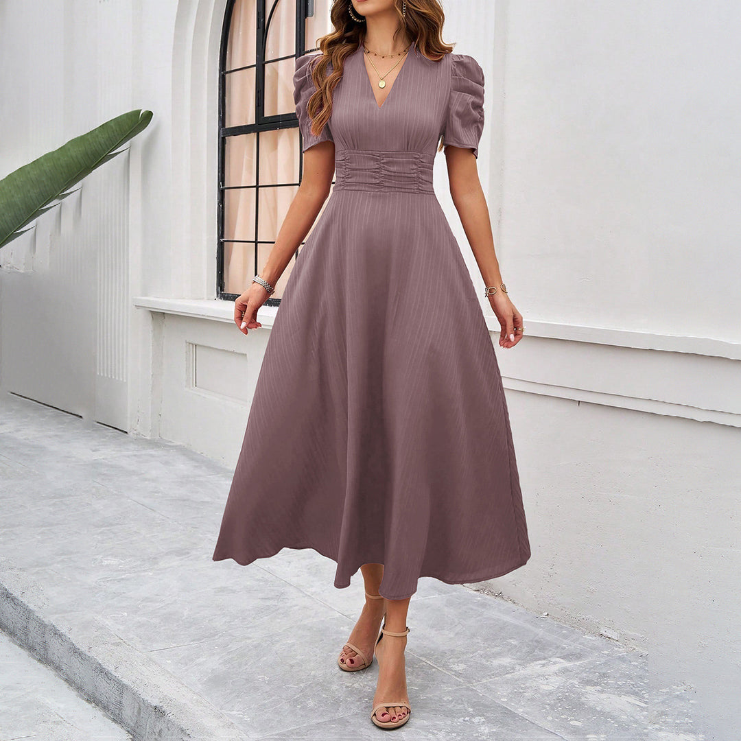 Damen Maxikleid mit elegant verarbeiteten Puffärmeln und taillierter Silhouette Echo Archiv