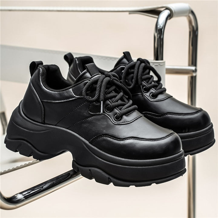 Damen urbane Plateau‑Chunky‑Sneaker mit extra hoher Dämpfung, gepolstertem Knöchelkragen und griffiger Offroad‑Profilsohle Echo Archiv