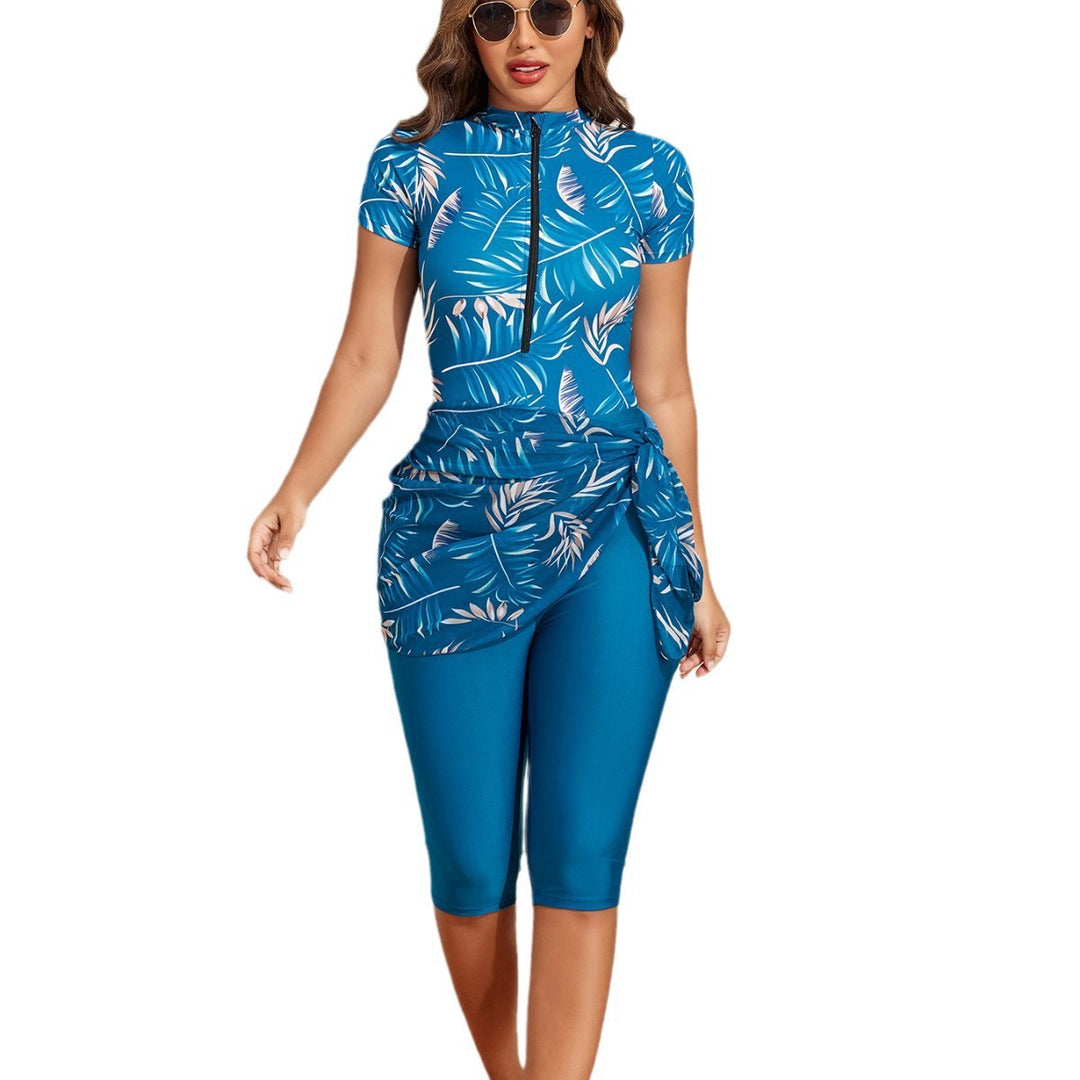 Damen Sportlicher Einteiler Badeanzug mit ergänzenden Leggings und Wickelrock Echo Archiv
