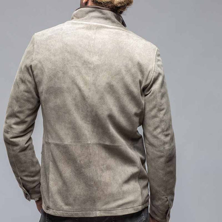 Herren lässige Wildlederjacke mit praktischen Pattentaschen Echoarchiv