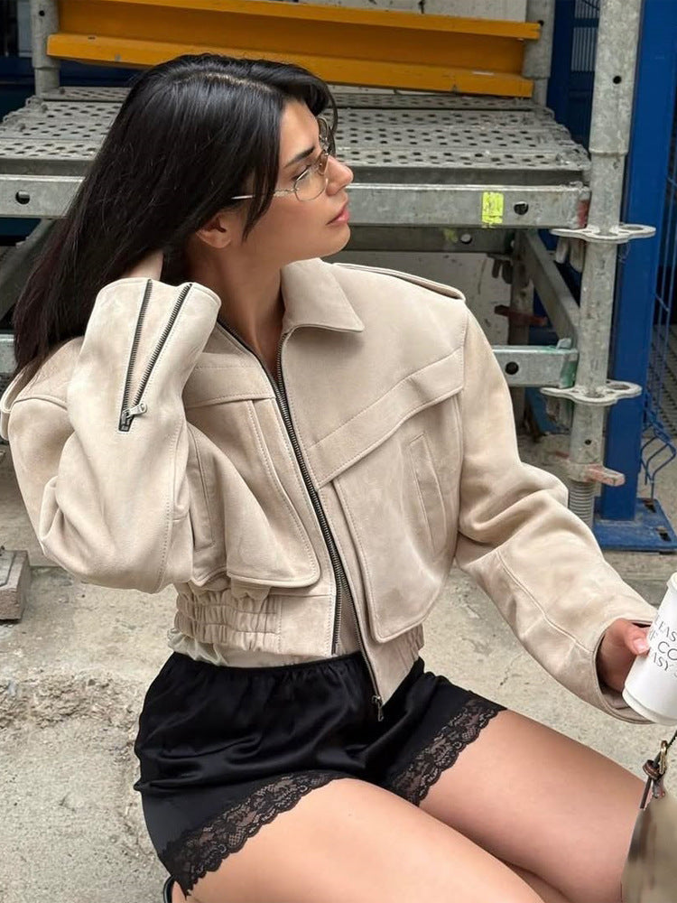 Damen Kurzblouson aus Veloursleder‑Optik mit Oversize‑Schulter und verdecktem Reißverschluss Echoarchiv