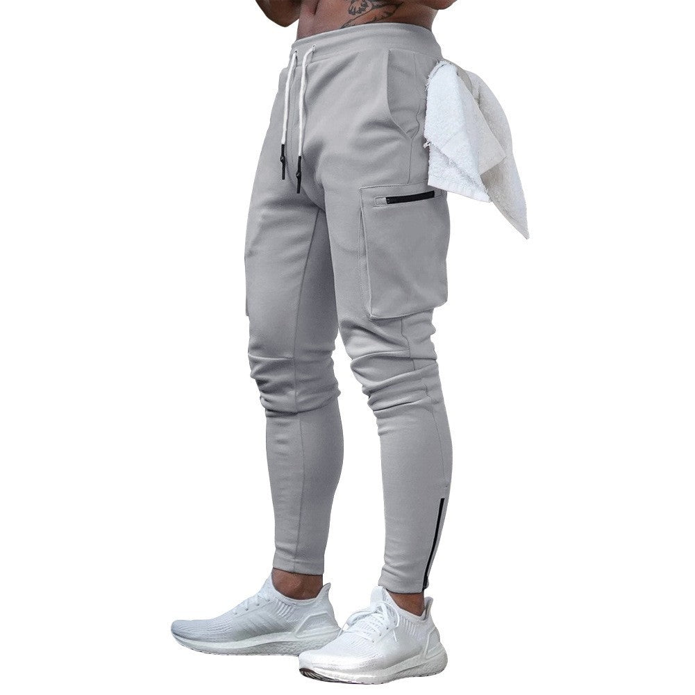 Herren Sportliche Jogginghose mit praktischen Reißverschlusstaschen und schmalem Schnitt Echoarchiv