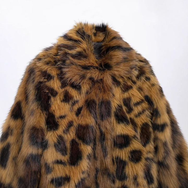 Damen langer Kunstfell-Mantel im Leopardenprint mit Oversize-Schnitt und kuscheliger Innenfutter-Qualität – Montévia