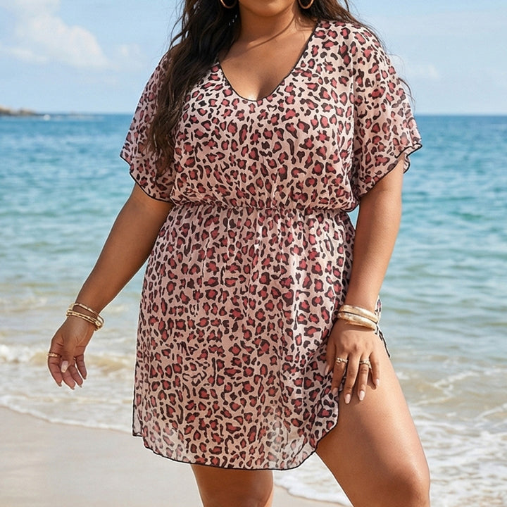 Damen luftiger Strandüberwurf mit floralem Tierdruck Echo Archiv