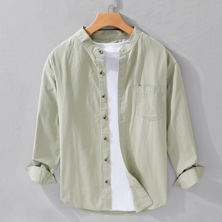 Herren Hemdjacke im Mandarinstil aus Baumwoll-Twill, Relaxed-Fit, mit aufgesetzter Brusttasche und Holzknöpfen Echoarchiv