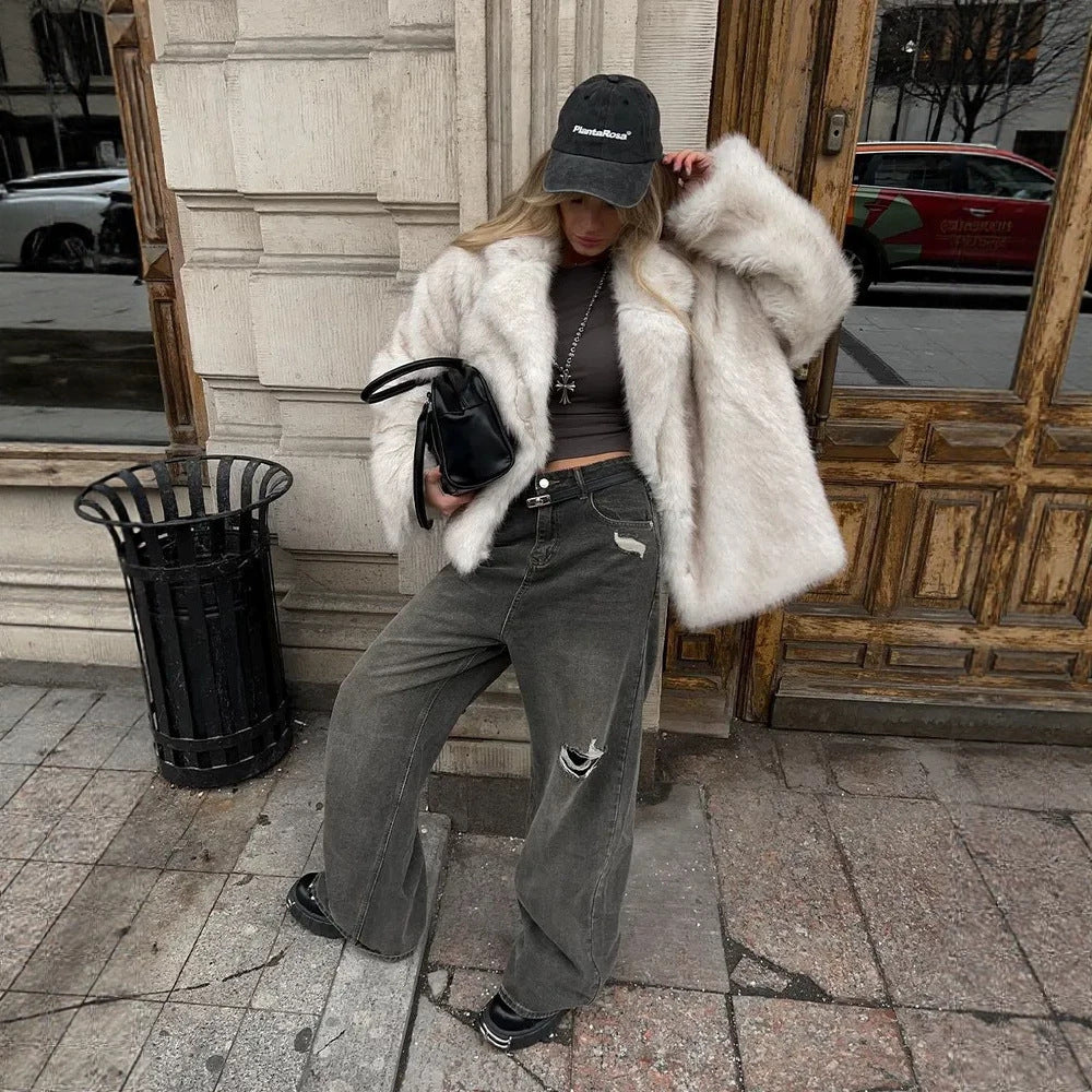 Damen Kurz geschnittener Faux‑Fur‑Mantel mit Boxy‑Silhouette und Stehkragen Echo Archiv