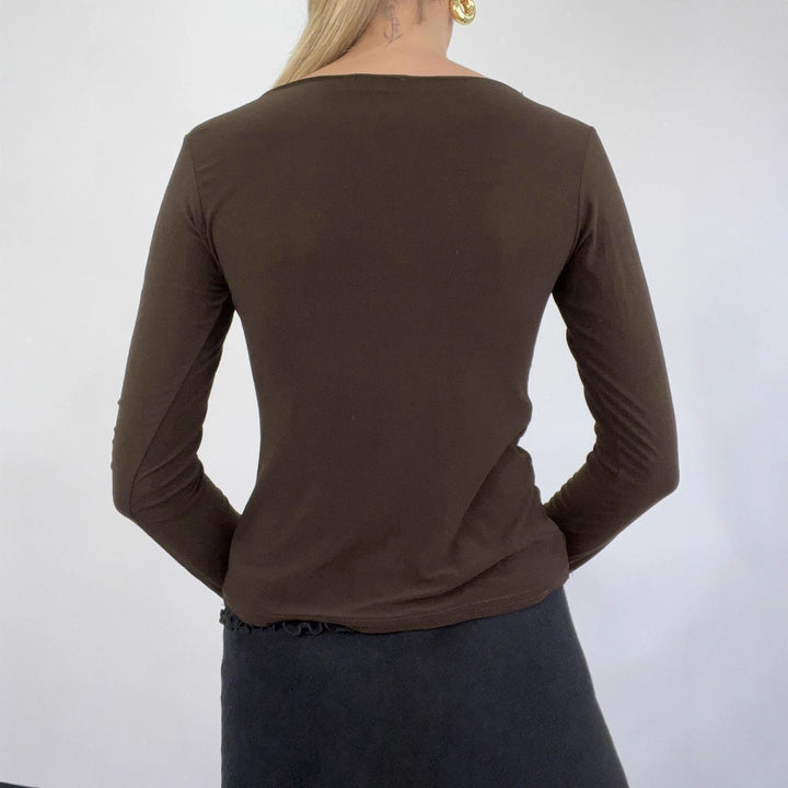 Damen nan figurbetontes Langarmshirt mit Drapé-Vorderteil und gehäkelter Mittelapplikation Echo Archiv