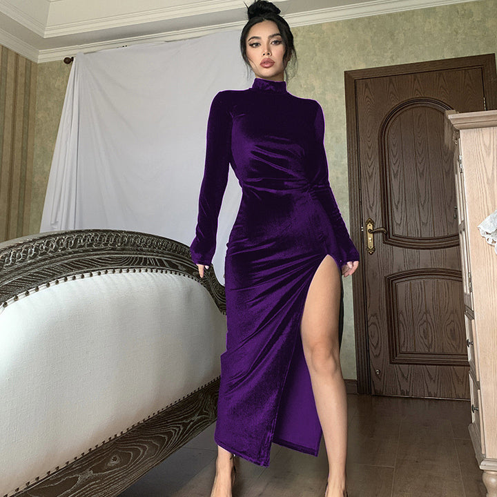 Damen Elegantes Samt-Maxi-Kleid mit hohem Schlitz und Stehkragen Echo Archiv
