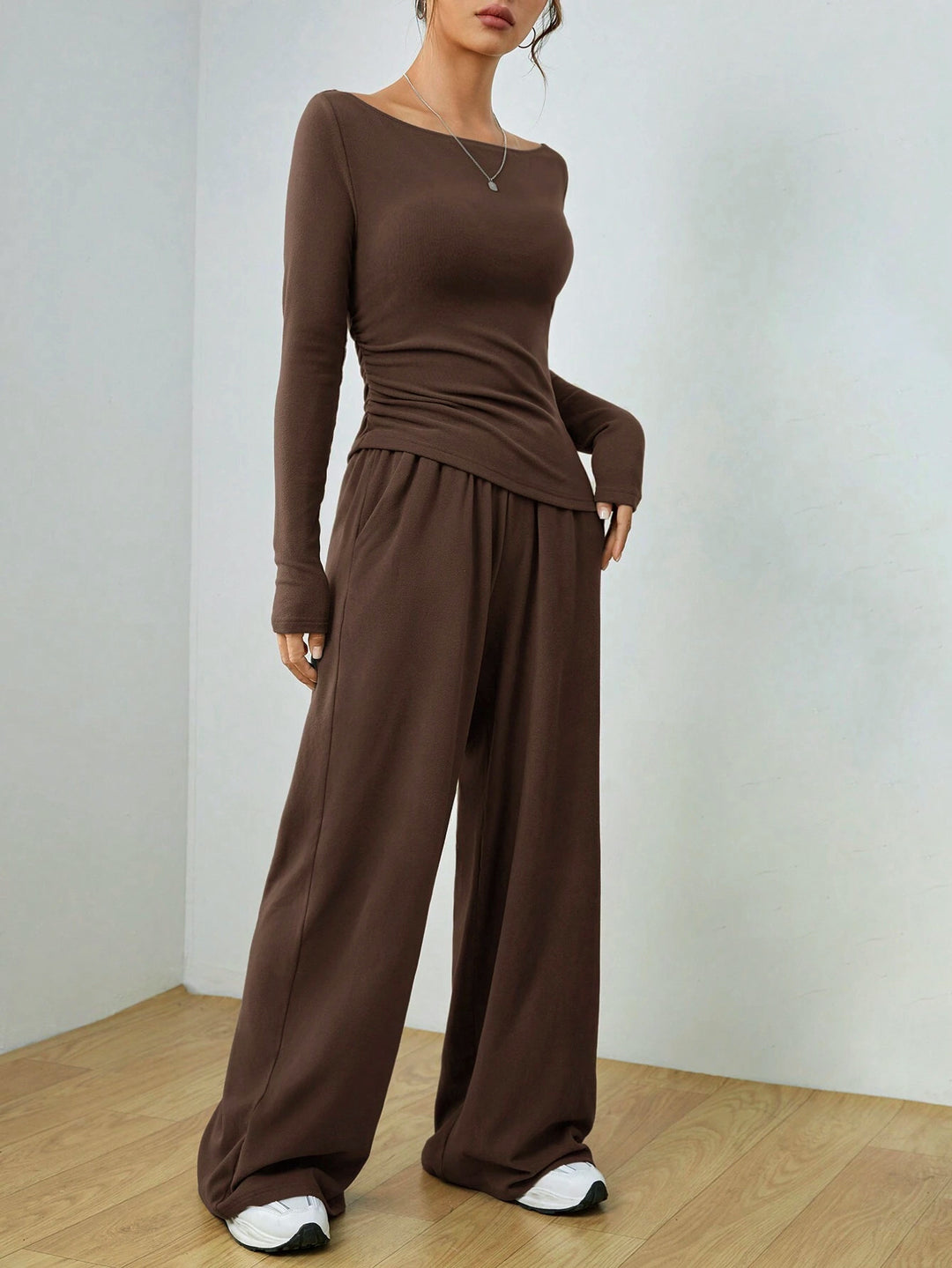 Damen Lässiges Two‑Piece Lounge‑Set mit U‑Boot‑Ausschnitt, taillierter Drapierung und weitem Palazzohose Echo Archiv