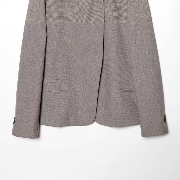 Damen Kurzer taillierter Blazer mit Stehkragen und asymmetrischer Knopfleiste Echo Archiv