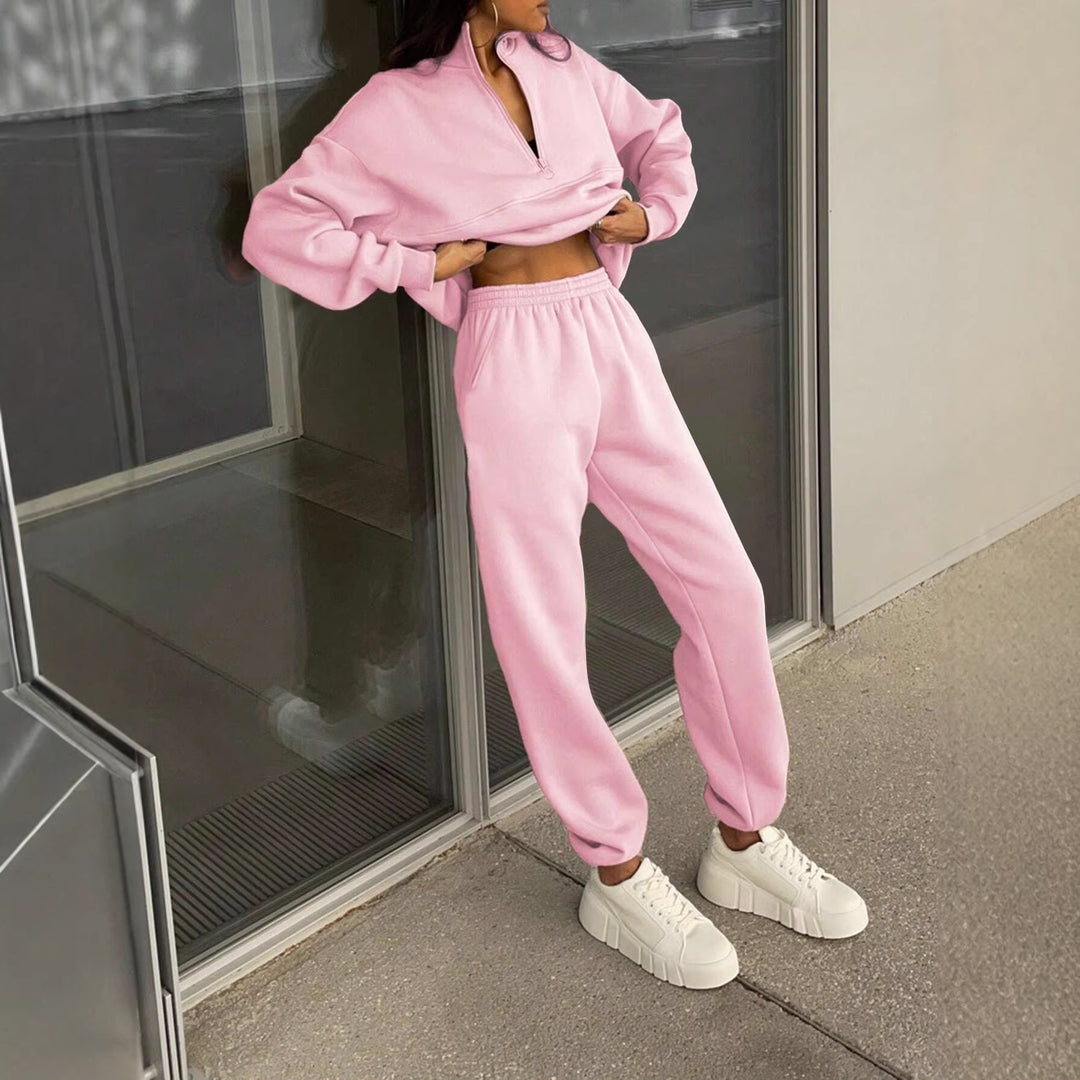 Damen Oversize Sweat-Set mit halbem Reißverschluss, Stehkragen und lässiger Jogginghose Echo Archiv