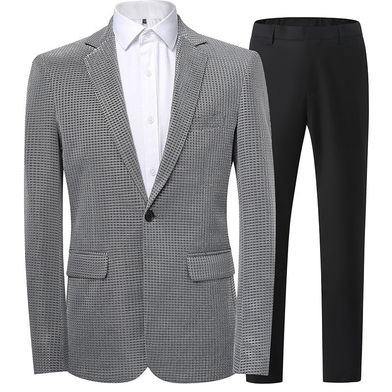 Herren festlicher und eleganter Pailletten-Anzug Echoarchiv