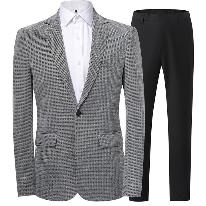 Herren festlicher und eleganter Pailletten-Anzug Echoarchiv