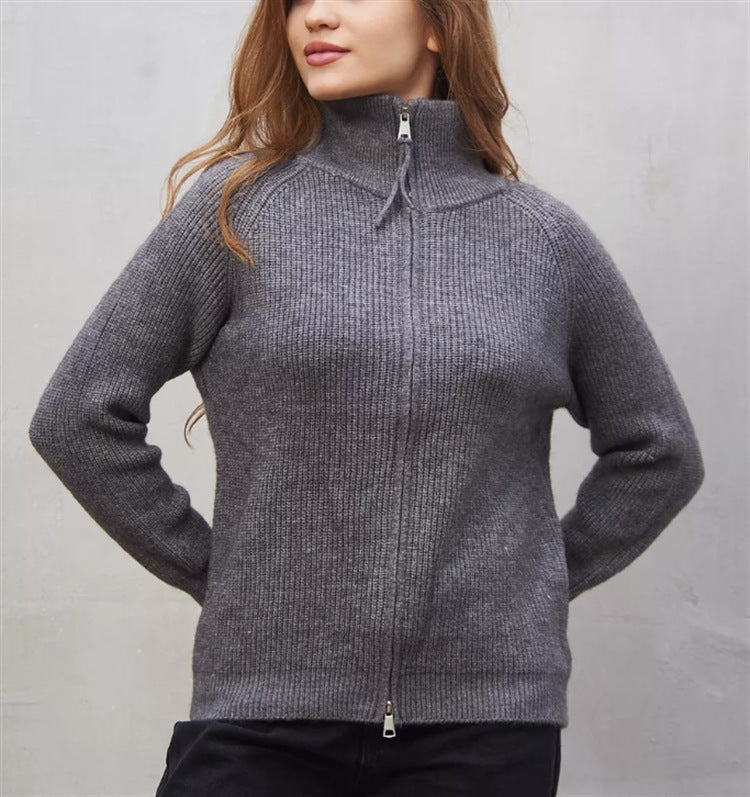 Damen Strickjacke mit hohem Kragen und Reißverschluss Echoarchiv