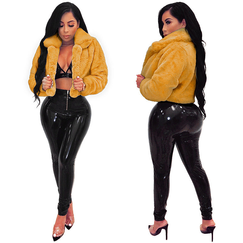Damen Cropped Kunstpelz‑Blouson mit tailliertem Schnitt, Stehkragen und weichem Teddy‑Finish Echo Archiv