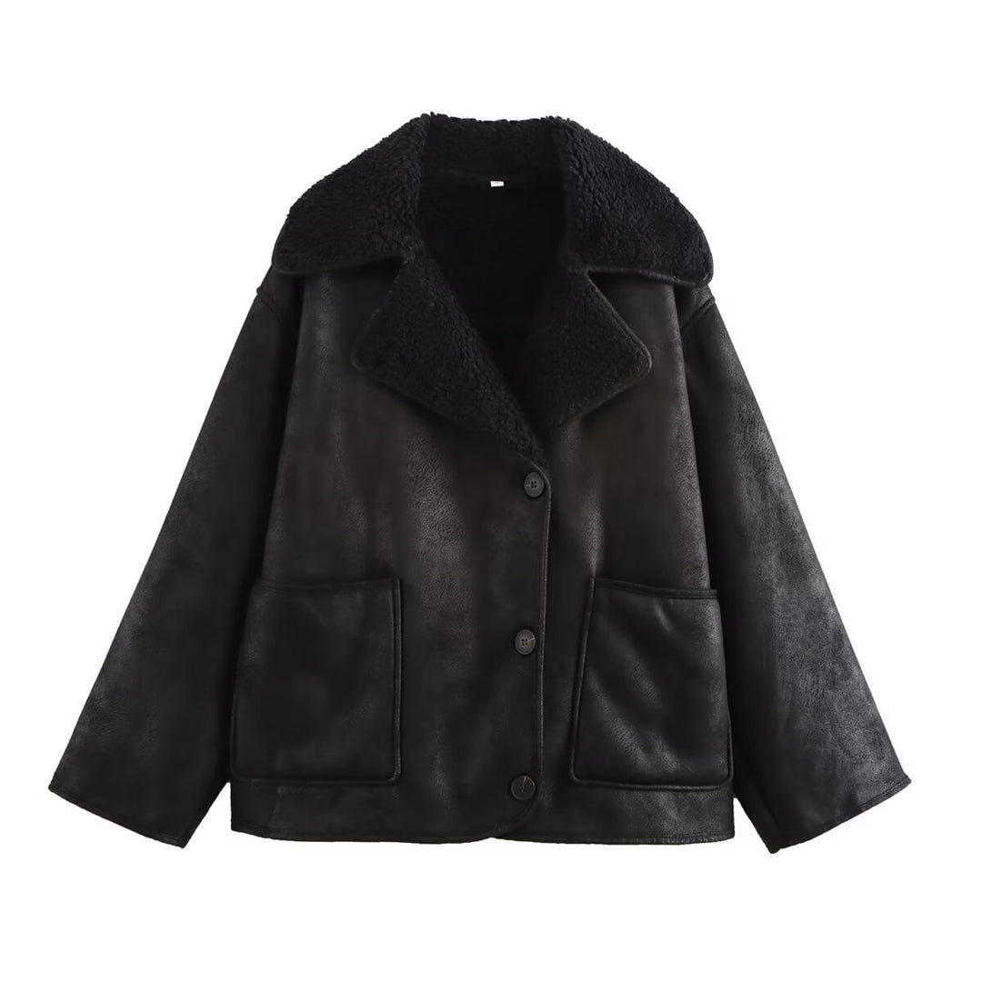Damen Kurzjacke im Boxy Cut aus Veloursimitat mit Teddyfutter und großen Pattentaschen Echo Archiv