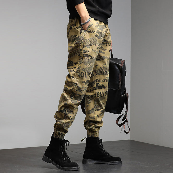 Herren Cargohose im Joggerstil mit Camouflage‑Print, Elastischem Tunnelzugbund und Klappentaschen Echo Archiv