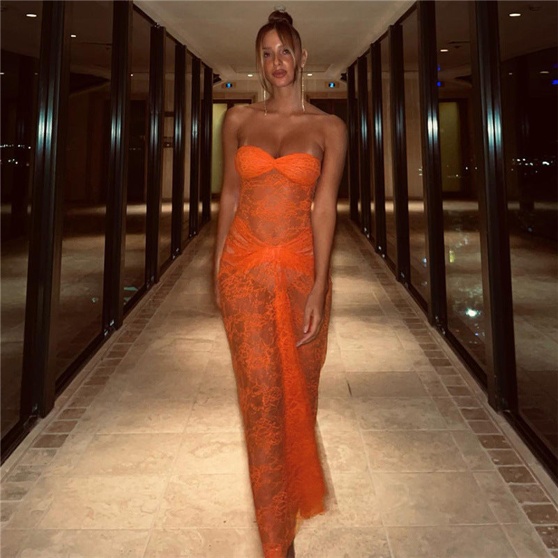 Damen Spitzen-Maxikleid mit herzförmigem Ausschnitt und raffinierten Details Echo Archiv