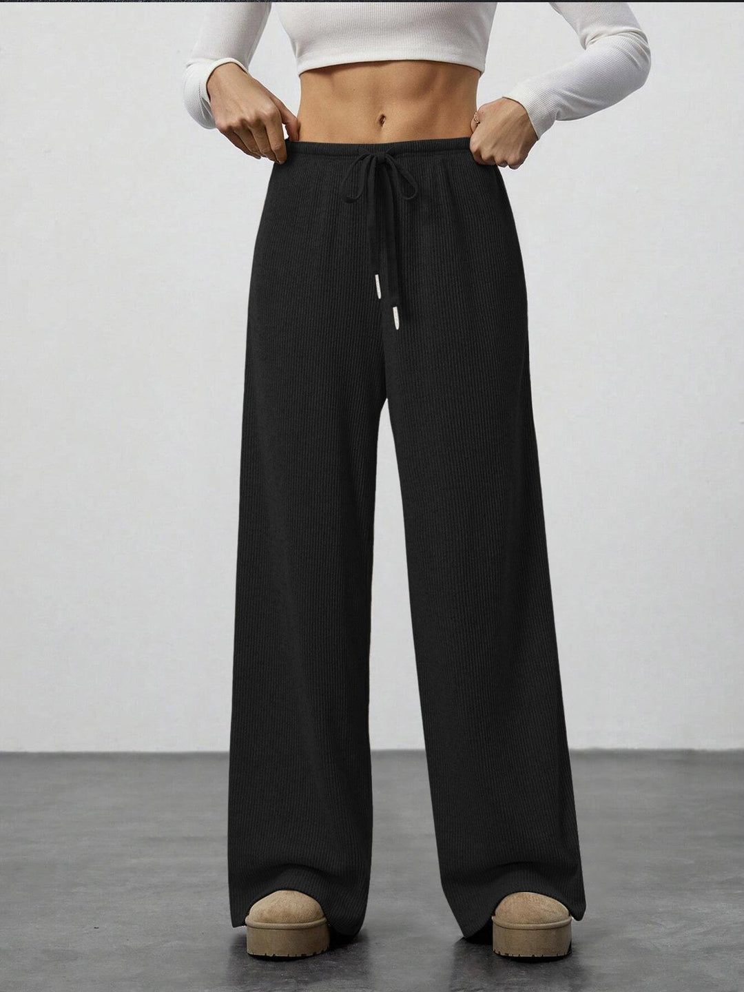 Damen Weiche Rippstrick Loungehose mit weitem Bein und Kordelzug – Avélisse
