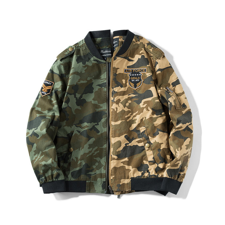 Herren Military-Camo Bomberjacke mit Patch-Details, Ärmeltasche und gerippten Bündchen – Brevano