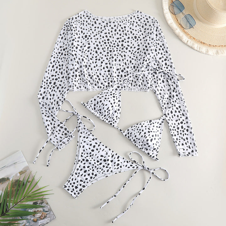 Damen Bikini-Set mit langärmligem Mesh-Oberteil und modischen Details Echo Archiv