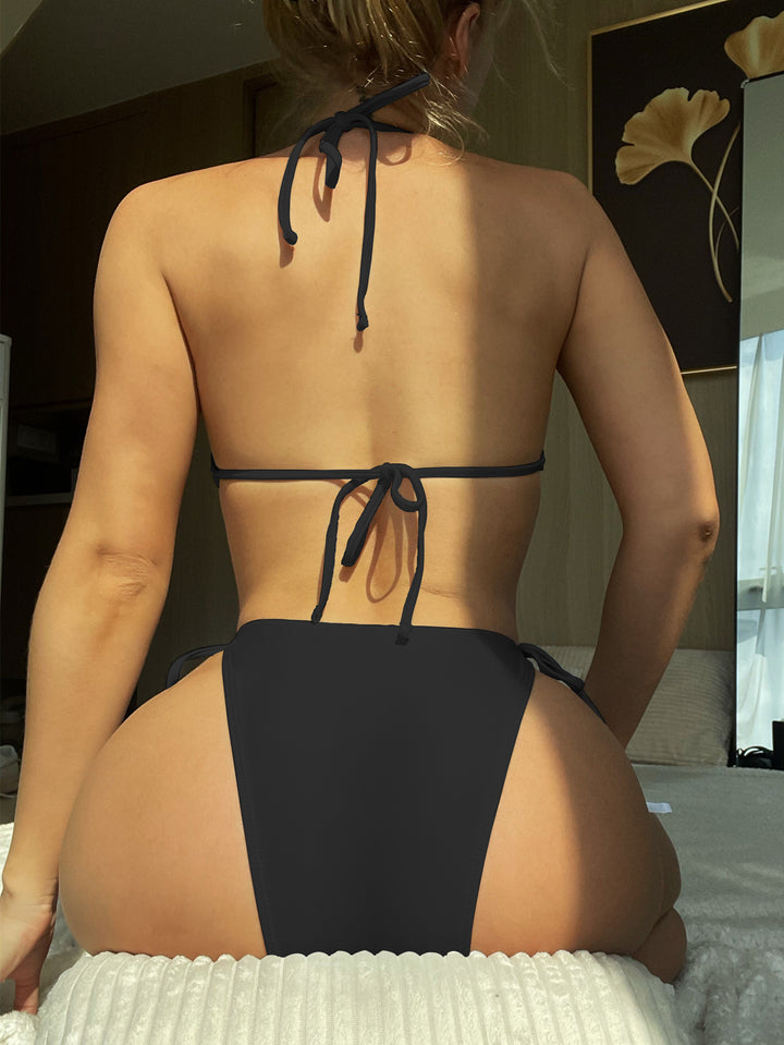 Damen Hochgeschnittener String-Bikini mit kreuzförmigem Oberteil Echo Archiv