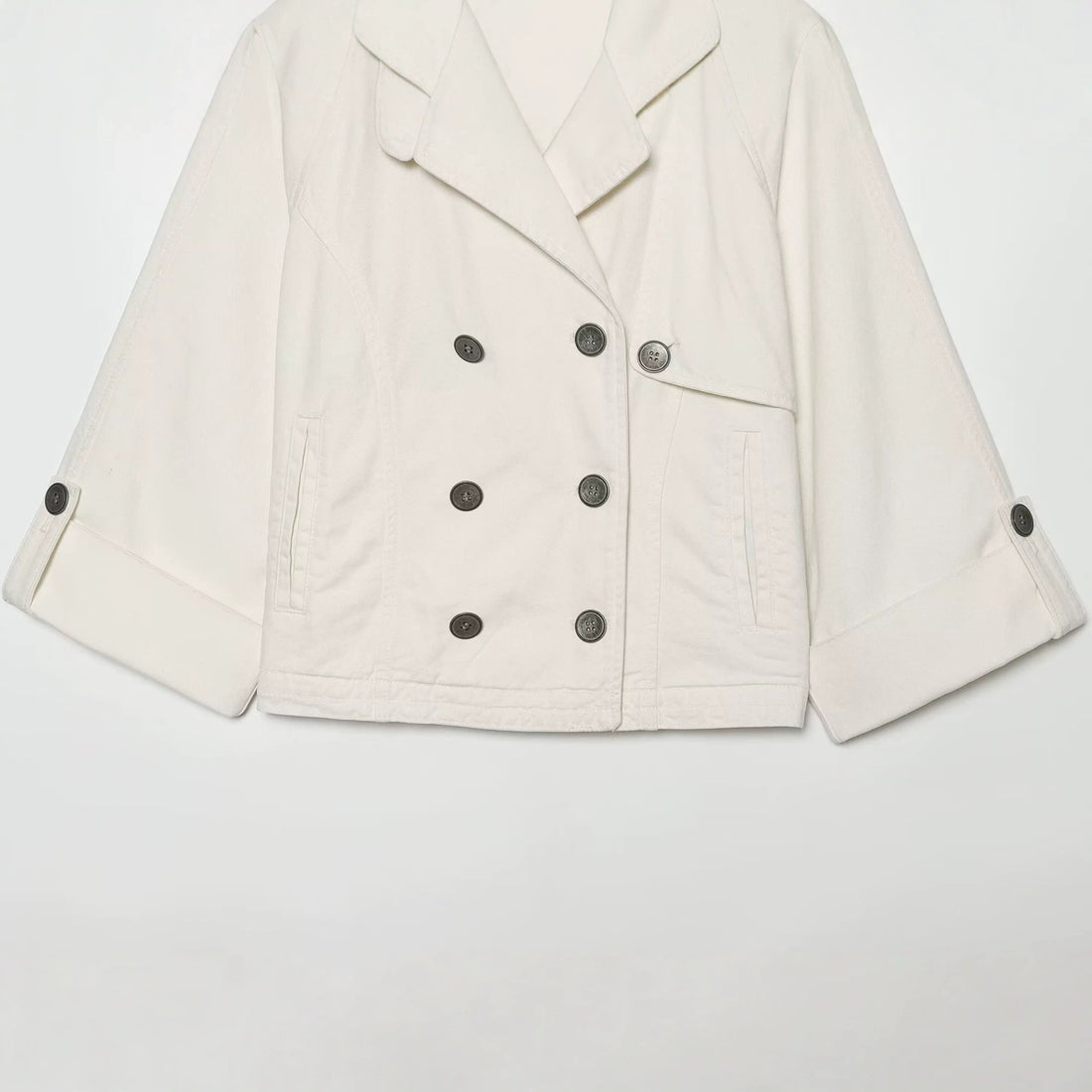 Damen Kurzes Doppelreihiges Trench‑Cape mit weitem Kragen und dreiviertel Ärmeln Echo Archiv
