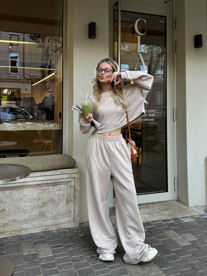 Damen Oversize-Lounge-Set mit kurzem Sweatshirt und weiter Jogginghose – Avérine