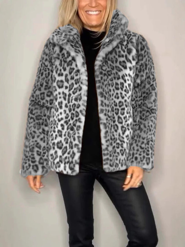 Echoarchiv | Mantel - Kunstpelz - Oversized Fit - Reverskragen - Leopardenprint