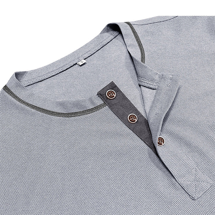 Herren Kurzarmshirt mit modischem Henley-Kragen Echoarchiv