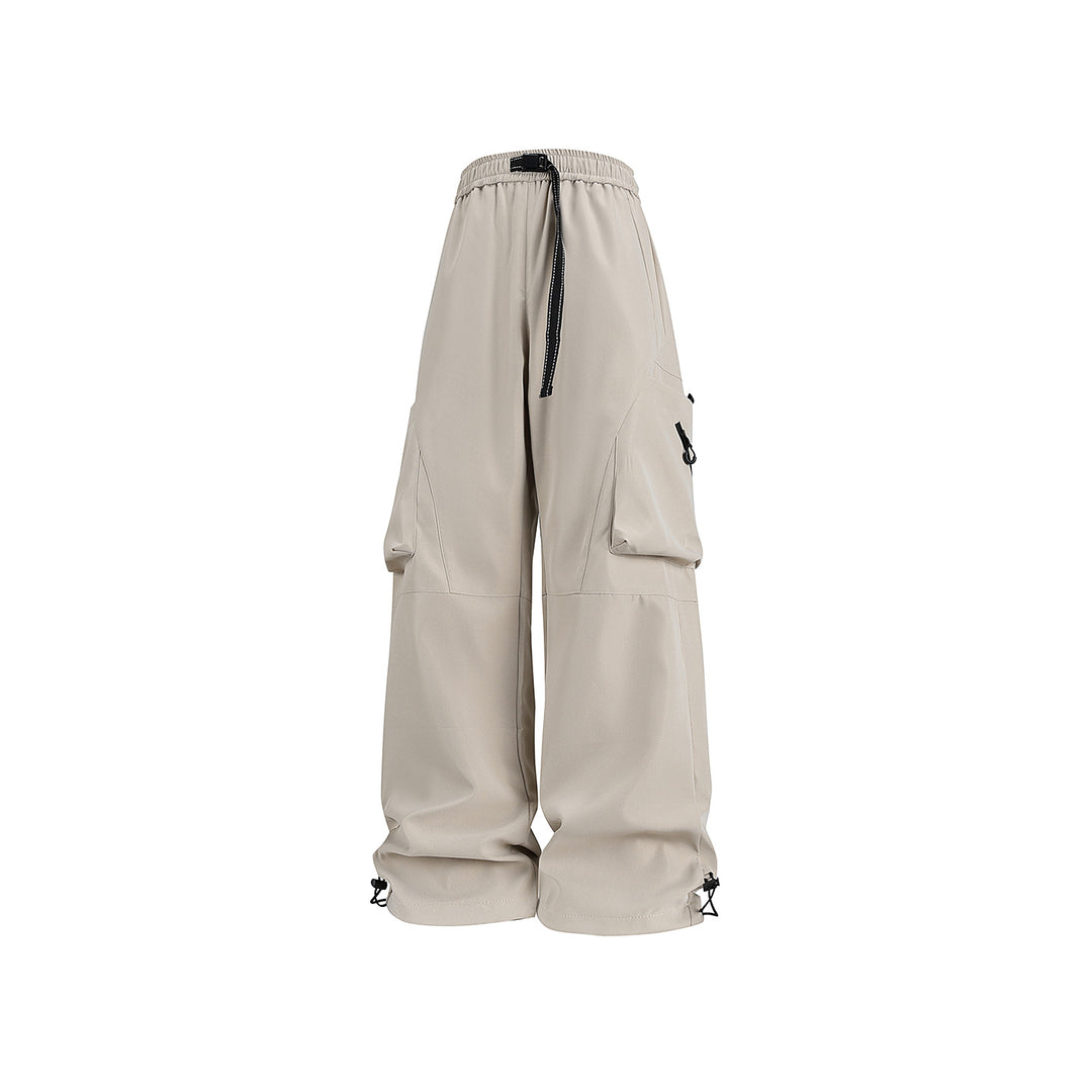 Herren Baggy-Cargo-Hose im Tech-Utility-Stil mit großvolumigen Klapptaschen, elastischem Bund und verstellbarem Kordelsaum Echo Archiv