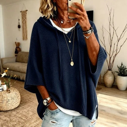 Damen Oversize Strick-Poncho mit Kapuze, Fledermausärmeln und Seitenschlitzen Echo Archiv