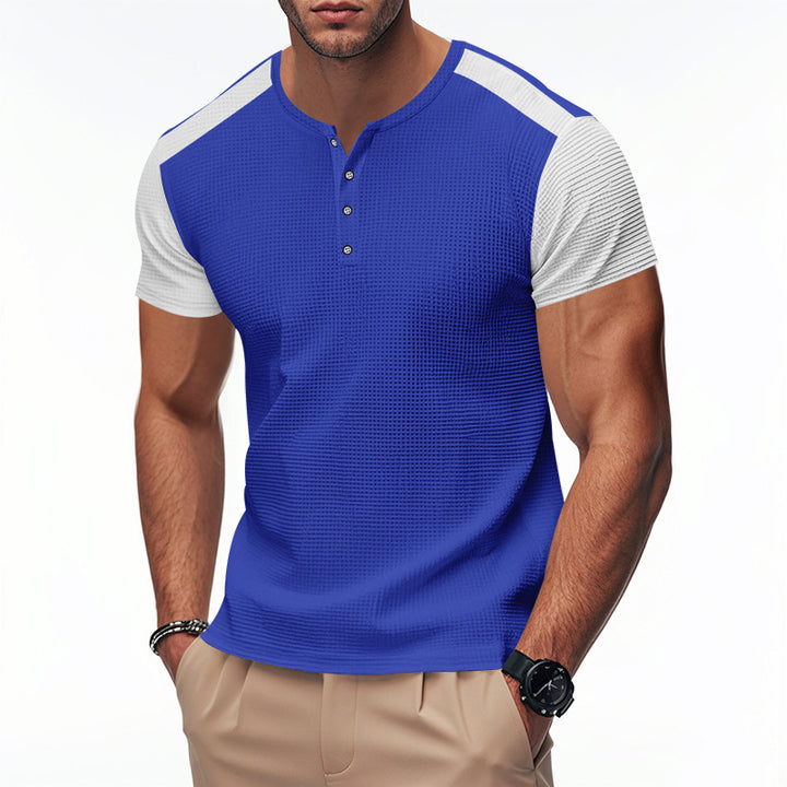 Herren Kurzarm-Henley-T-Shirt mit strukturierter Oberfläche und dezenter Knopfleiste Echoarchiv
