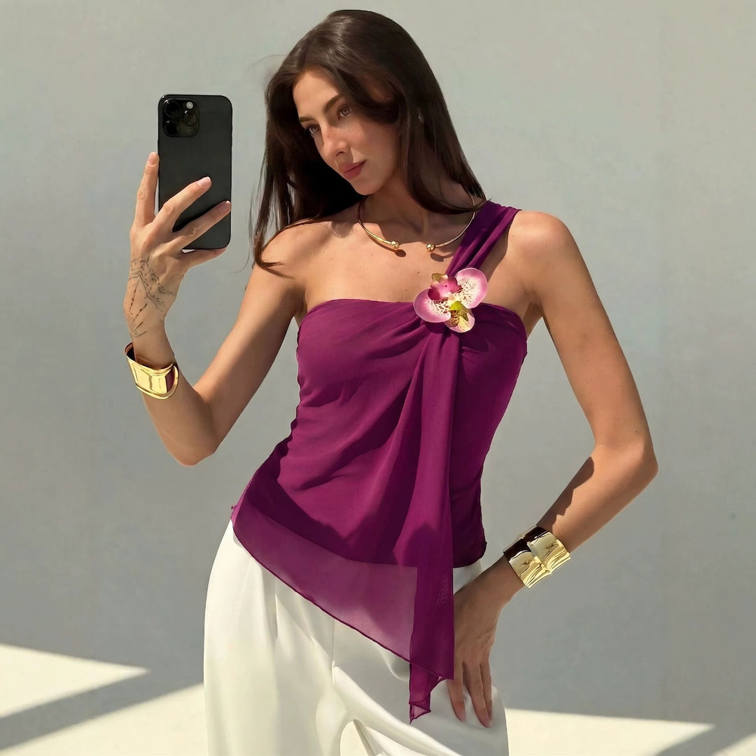 Damen nan asymmetrisches Einschulter-Chiffon-Oberteil mit Drapierung und Zierbrosche Echo Archiv