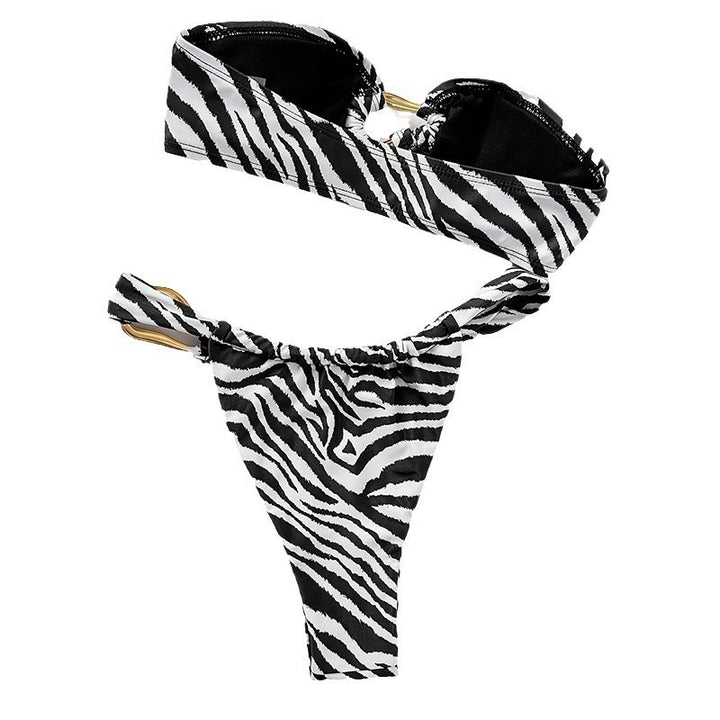 Damen Bandeau-Bikini-Set mit elegantem Streifenmuster und modischem Goldakzent Echo Archiv