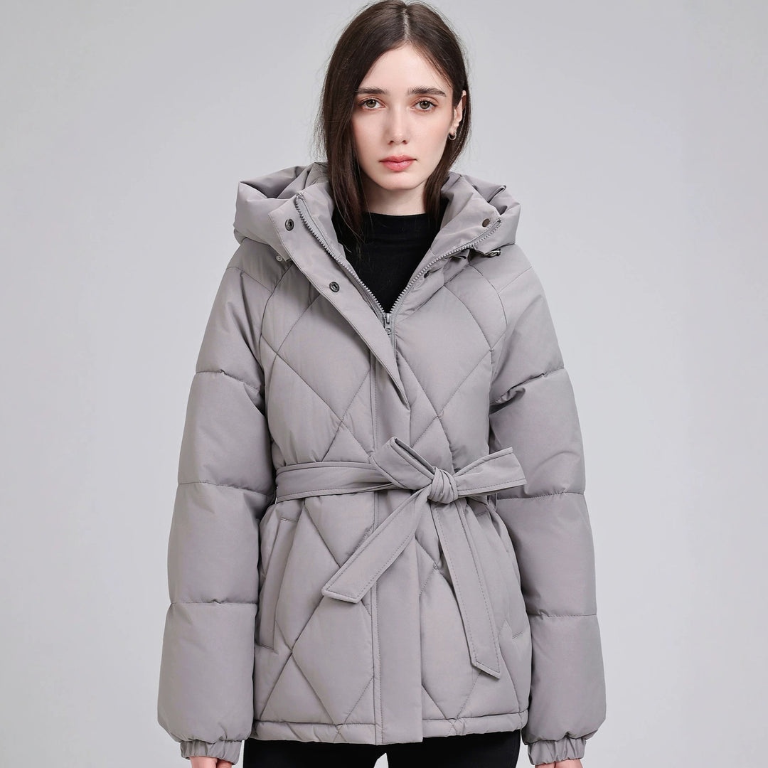 Damen Taillierter Steppparka mit Kapuze und Bindegürtel Echo Archiv