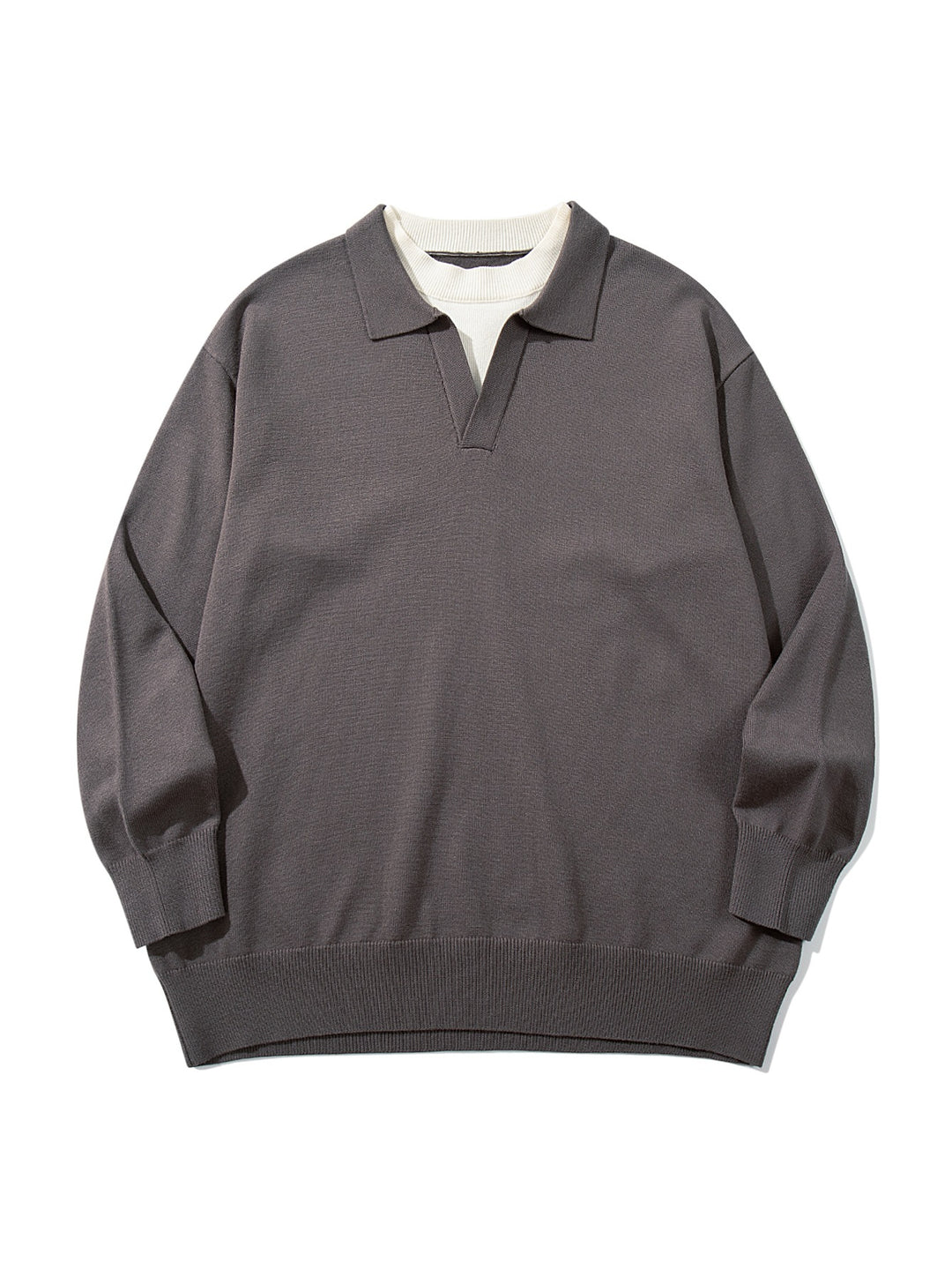 Unisex Feinstrick-Polo mit V‑Ausschnitt‑Cutout und integriertem Rollkragen-Layer Echoarchiv