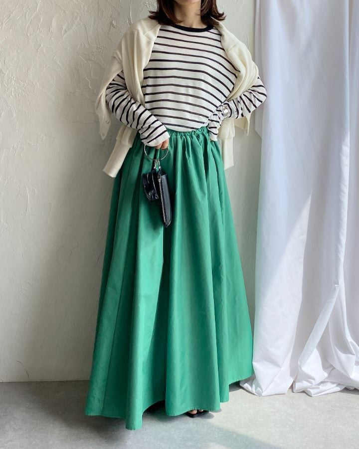 Damen Eleganter Teller‑Maxirock mit hohem Bund, versteckten Eingrifftaschen und verstärktem Saum – Valéora