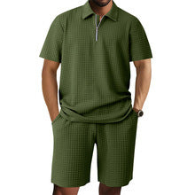Herren modisches Kurzarm-Polo mit zeitgemäßem Design und elastischen Shorts Echoarchiv