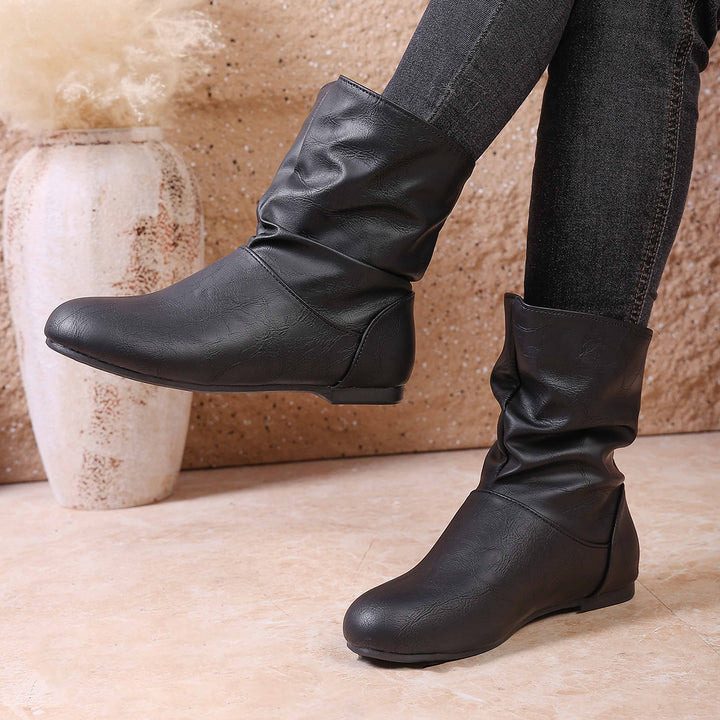Damen weiche Slouch-Stiefel mit flacher Laufsohle und gerafftem Schaft – Lioré