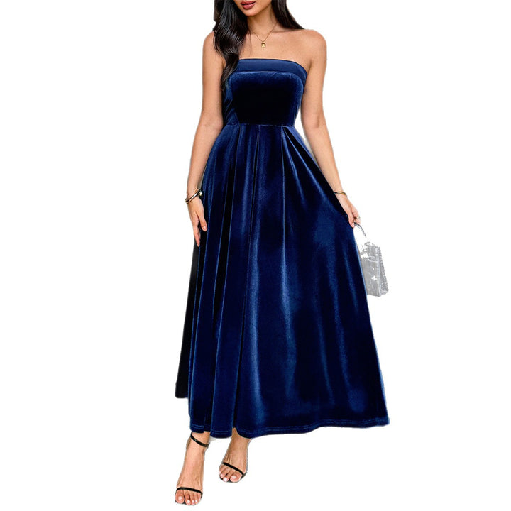 Damen Elegantes Maxikleid aus samtigem Material mit schulterfreiem Design Echo Archiv