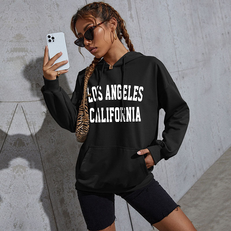 Damen Oversize-Kapuzenpullover im Collegestyle mit Kängurutasche, Retro-Logoprint und French-Terry-Futter Echoarchiv