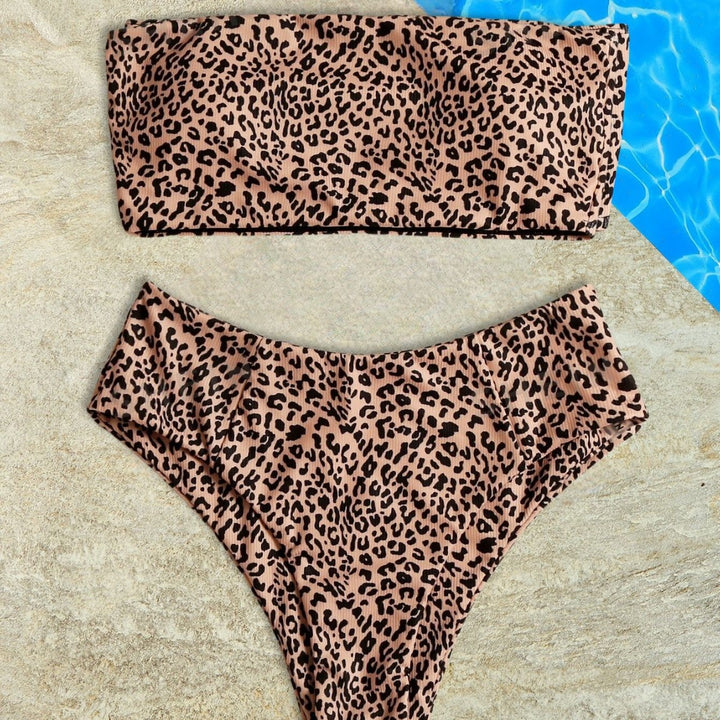 Damen Bandeau-Bikini mit hohem Beinausschnitt Echo Archiv