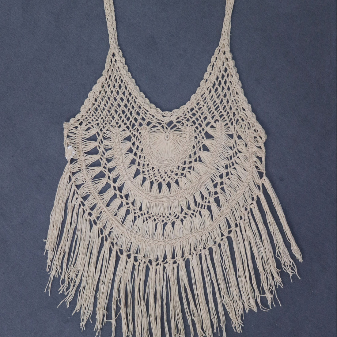Damen gehäkelter Strandponcho mit Fransen – Célinea