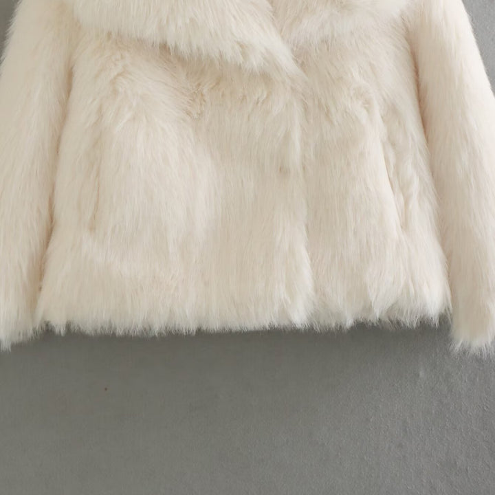 Damen Kurze Kunstfell-Jacke mit breitem Schalkragen Echoarchiv