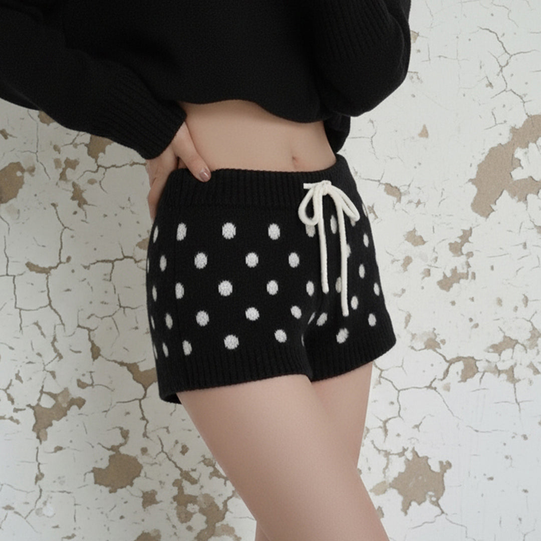 Damen Sportliche Kurze Hose mit gepunktetem Design und verstellbarem Bund Echo Archiv