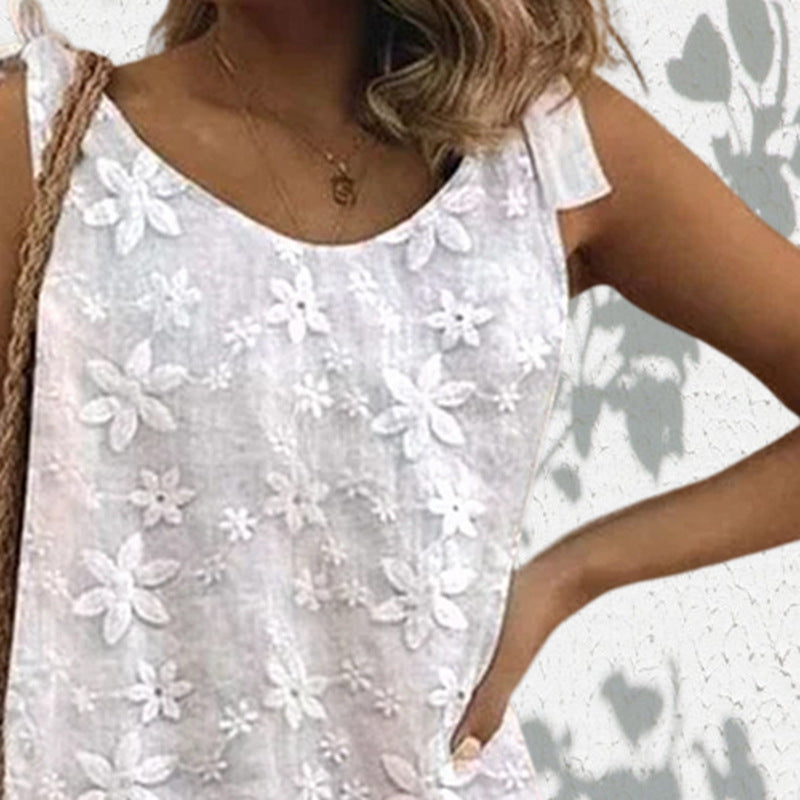 Damen nan leichter Kurzoverall mit floraler dreidimensionaler Stickerei, verstellbaren Bindeträgern und lockerer A-Linien-Silhouette Echo Archiv
