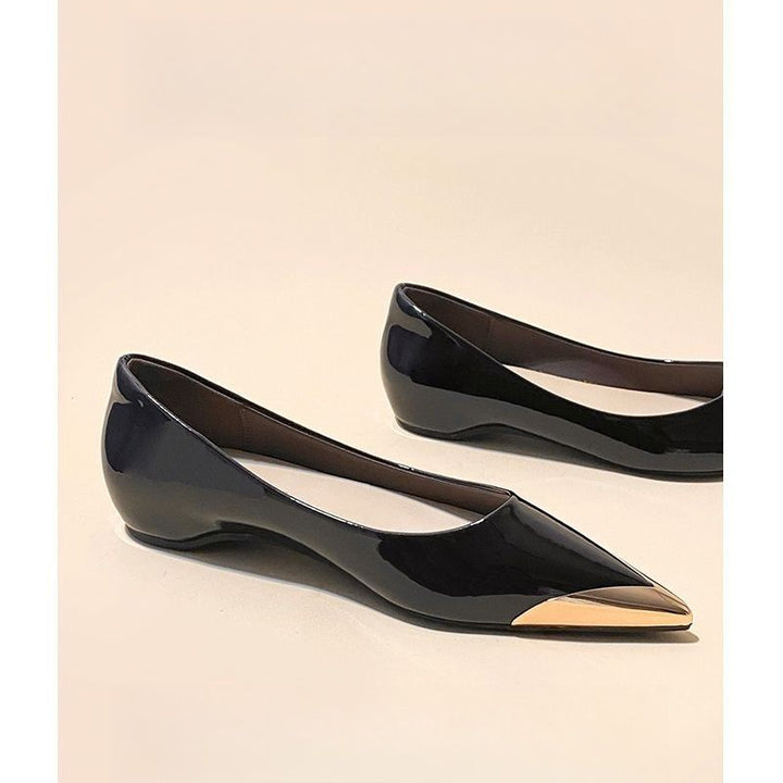 Damen spitz zulaufende flache Ballerina mit Leopardenmuster und Metallkappe – Lioré
